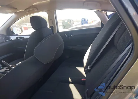 2018 Nissan Sentra S z USA, uszkodzony, nr VIN 3N1AB7AP3JY227373